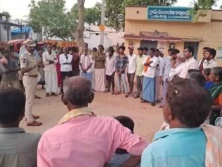 సైబర్ మోసాలపై ఎస్సై హెచ్చరిక