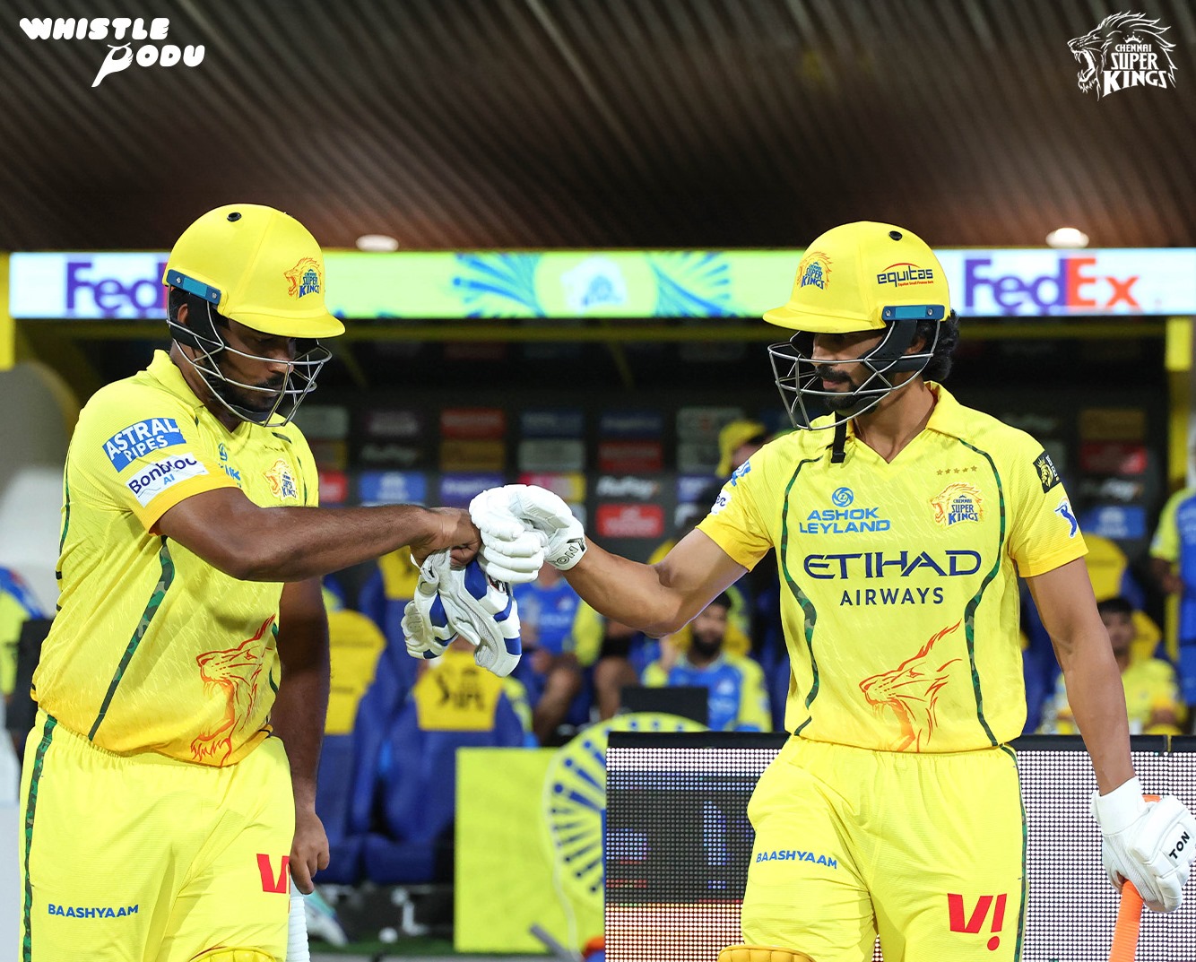 CSK vs DC: నిలకడగా ఆడుతున్న చెన్నై బ్యాటర్లు