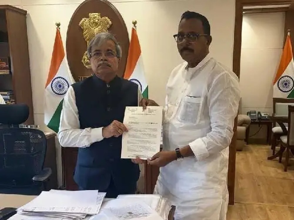 రైల్వే లైన్‌కు ఆమోదం తెలపండి: ఎంపీ