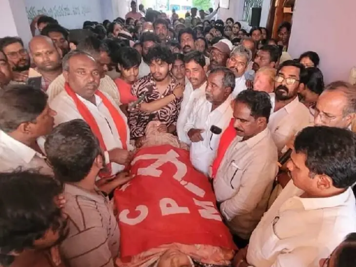 నూర్జహాన్ పార్థివదేహానికి నివాళులు అర్పించిన నేతలు