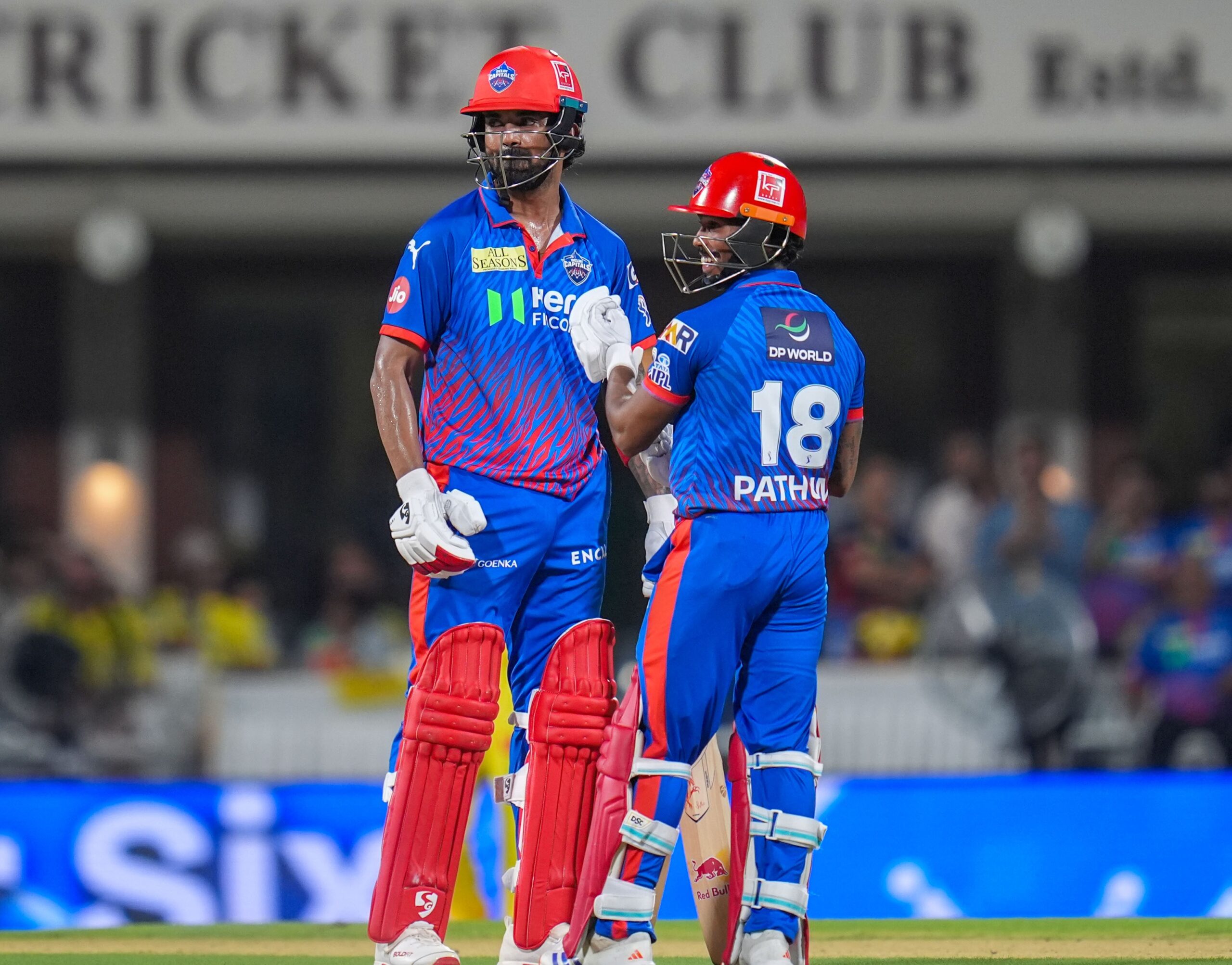 CSK vs DC: ఢిల్లీకి డబుల్ షాక్