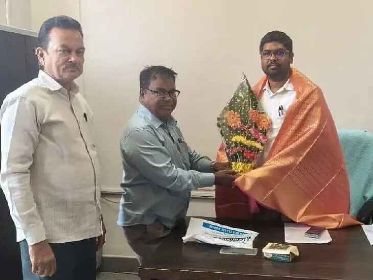 మత్స్యశాఖ ఇంఛార్జ్ ADగా అవినాశ్ బాధ్యతల స్వీకరణ