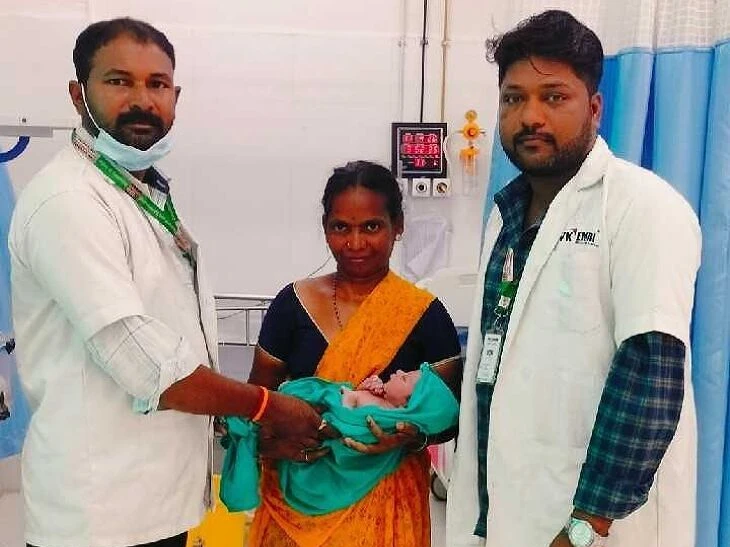 ‘మహిళకు పురుడు పోసిన 108 సిబ్బంది’