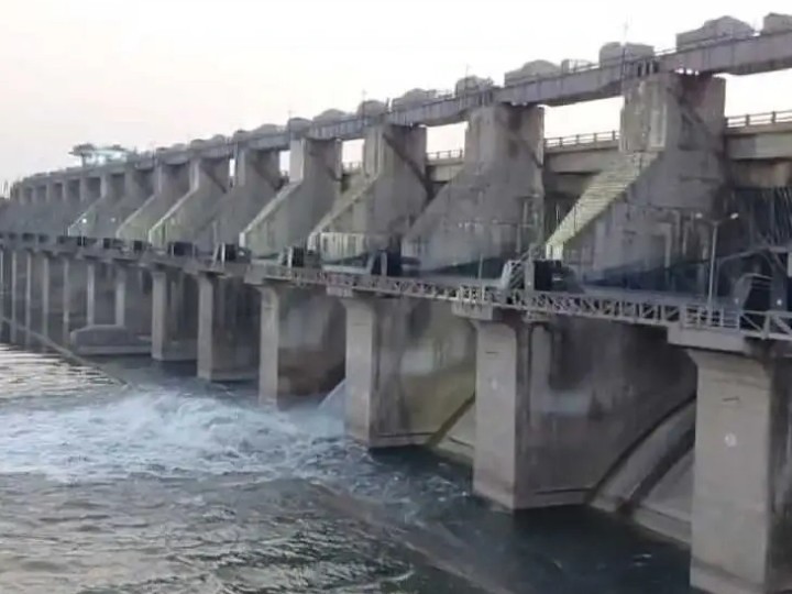 సింగూర్ ప్రాజెక్టు నుంచి దిగువకు నీటి విడుదల