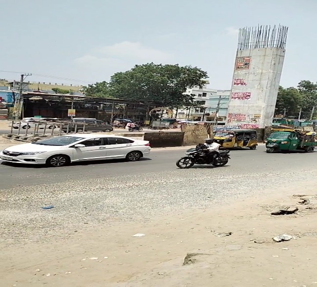 సెంట్రల్ పిల్లర్ వర్క్ ప్రారంభానికి ఏర్పాట్లు