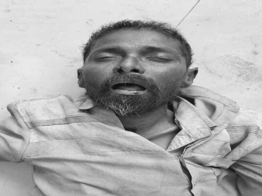 ఆందోల్ మైసమ్మ దేవాలయం వద్ద ఓ వ్యక్తి మృతి