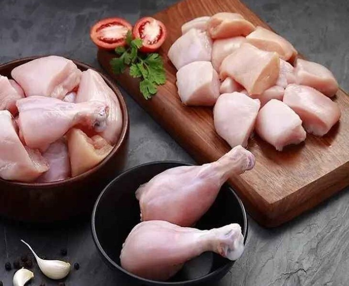 జిల్లాలో కేజీ చికెన్ ధర ఎంతంటే..!