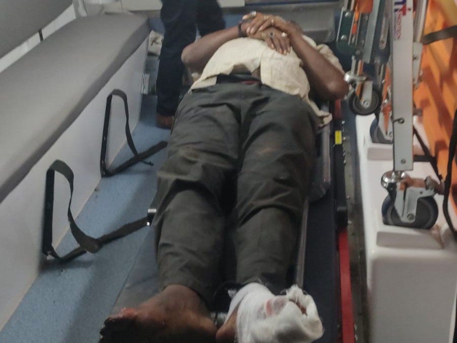 రైలు ఎక్కుతూ జారిపడి.. నుజ్జు నుజ్జు అయిన కాలు..!