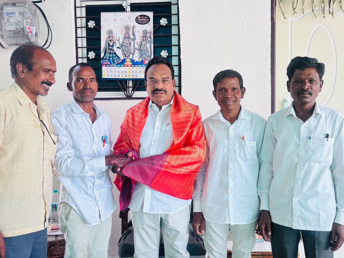 మౌలిక వసతుల కల్పనకు కృషి: MP నగేశ్