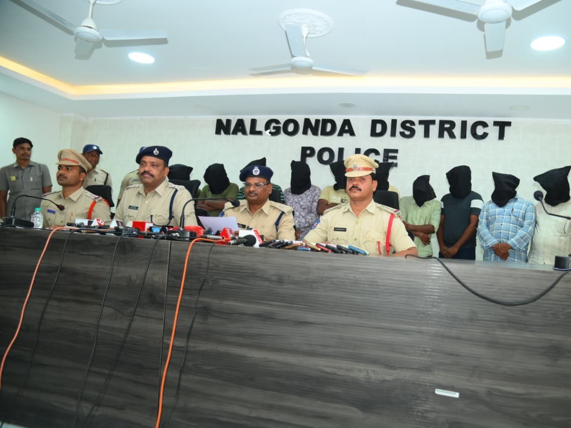 పెట్టుబడి మోసం బహిర్గతం.. 10 మంది అరెస్ట్