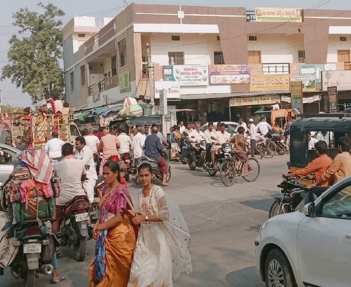 ఎమ్మిగనూరులో ట్రాఫిక్ జామ్ సమస్య