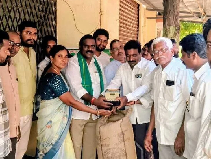 లక్ష్మీపురంలో మొక్కజొన్న కొనుగోలు కేంద్రం ప్రారంభం