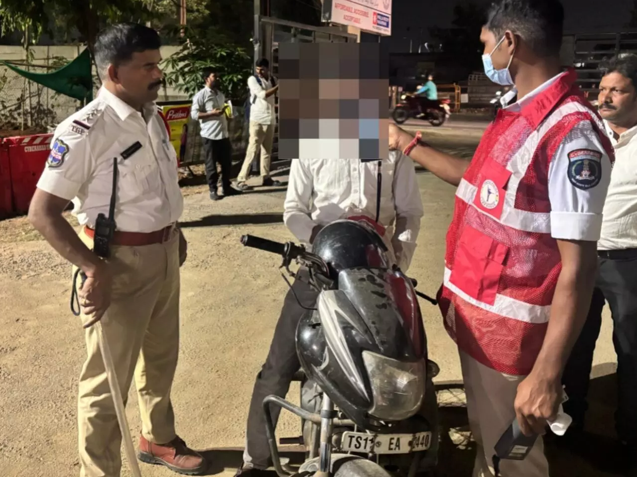 డ్రంక్ అండ్ డ్రైవ్.. 990 మందిపై కేసులు నమోదు