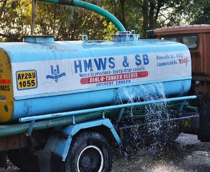 ఆ ప్రాంతాల్లో ట్యాంకర్లకు ఫుల్ డిమాండ్