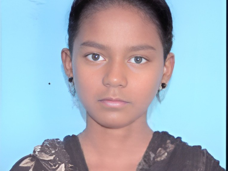 గట్టు MPHW టాపర్ 458 మార్కులు