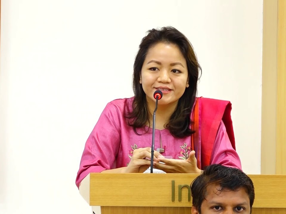 రోజుకు 30 నిమిషాల యోగ.. మీ ఆరోగ్యానికి ధీమా: IAS