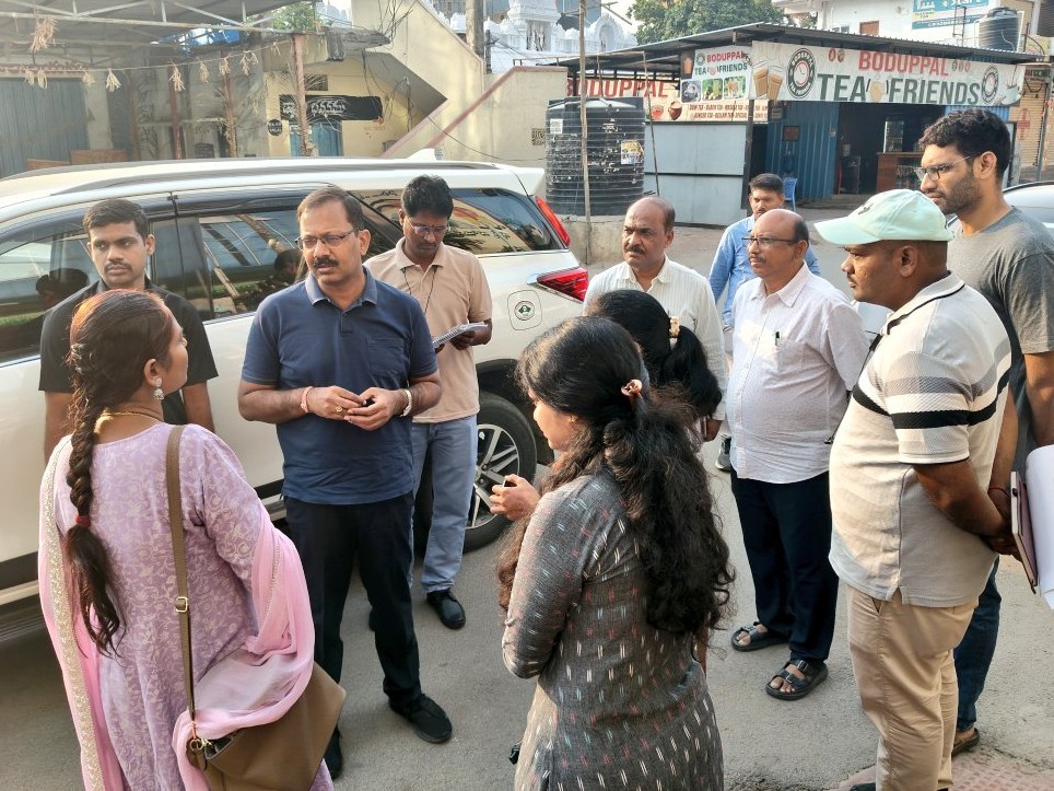 బోడుప్పల్‌లో మల్కాజిగిరి మున్సిపల్ కమిషనర్ పర్యటన