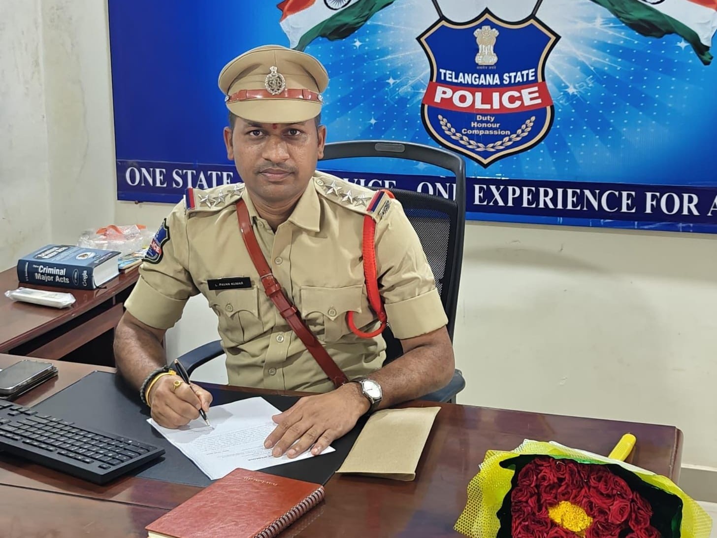 బాధ్యతలు స్వీకరించిన పవన్ కుమార్