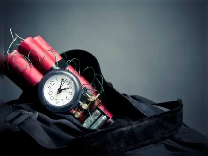 వరంగల్ కోర్టుకు బాంబు బెదిరింపు