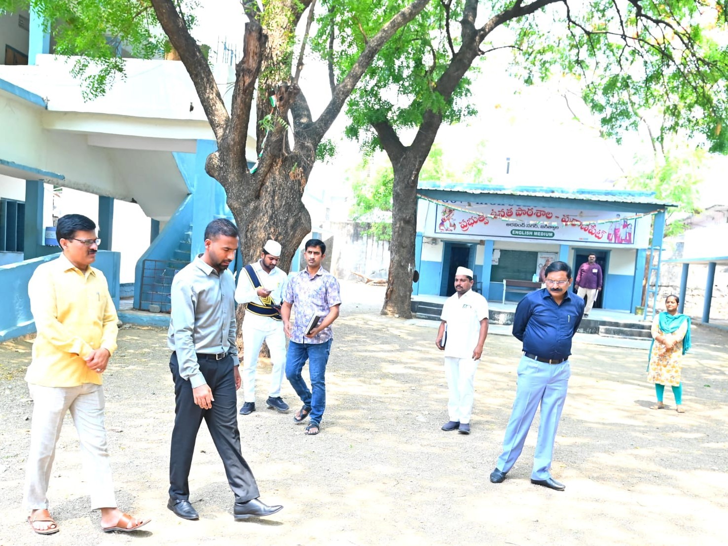 పరీక్షా కేంద్రాన్ని పరిశీలించిన కలెక్టర్ సత్యప్రసాద్