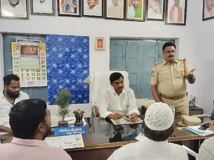 రోడ్డు భద్రతకు ప్రత్యేక కమిటీ: సీఐ