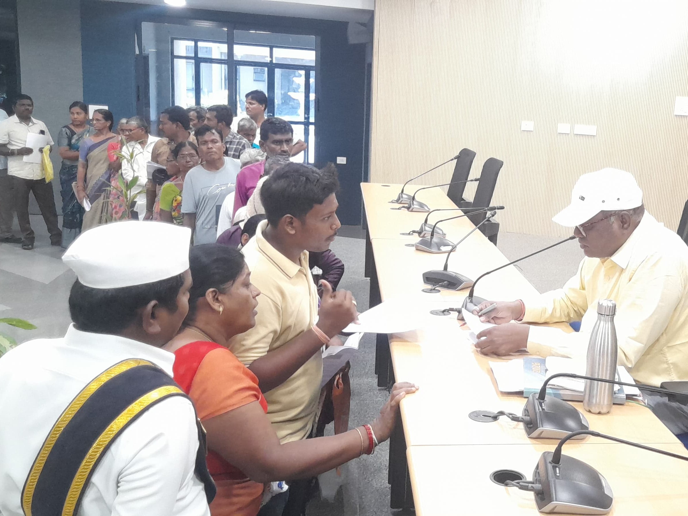 ‘ప్రజావాణి ఫిర్యాదులు సత్వరమే పరిష్కరించాలి’