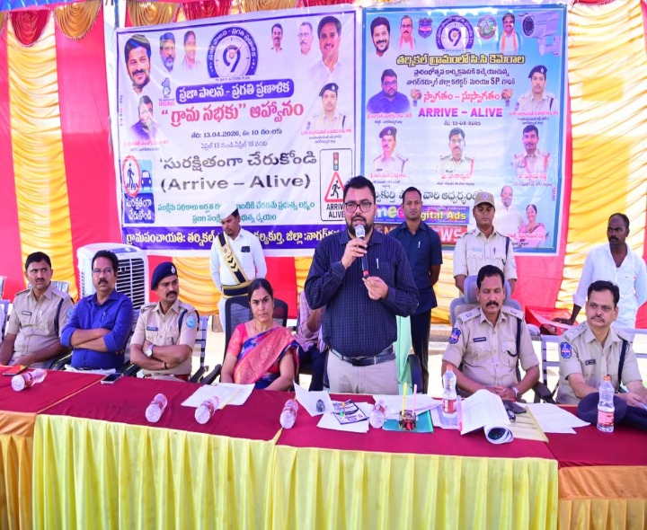 తప్పనిసరిగా హెల్మెట్ ధరించాలి: కలెక్టర్