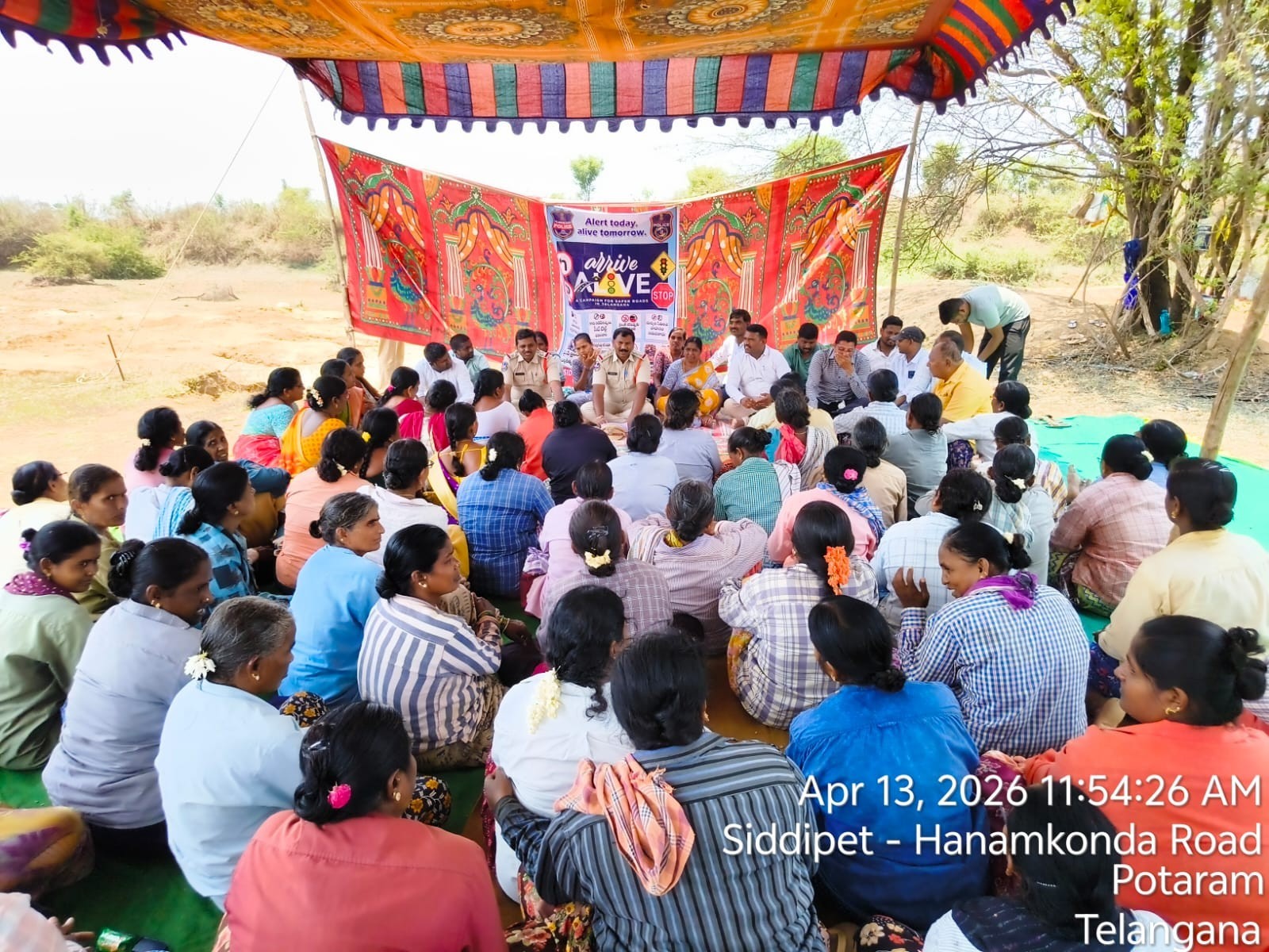 రోడ్డు నిబంధనలు పాటించాలి: సీఐ