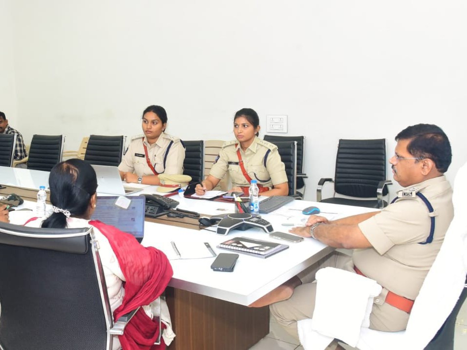 క్రికెట్ బెట్టింగ్‌లపై పోలీసుల నిఘా.!