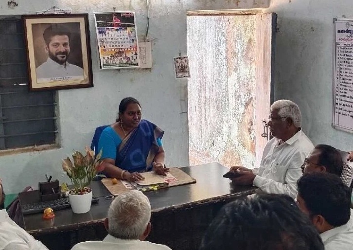 కొత్త ఎమ్మార్వోకు సమస్యలపై వినతి