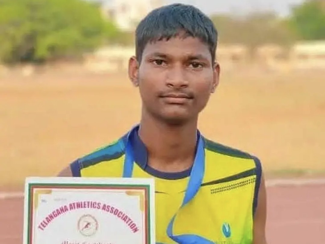 అథ్లెటిక్స్‌లో రజత పతకం సాధించిన సాయిరామ్