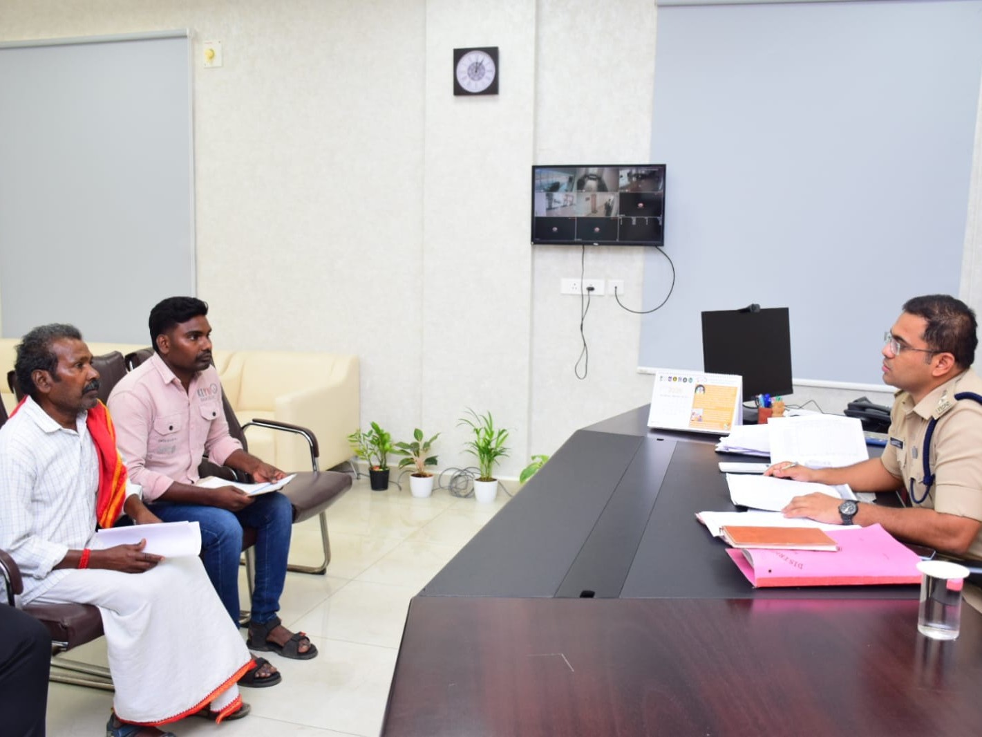 ‘బాధితుల పరిష్కారమే లక్ష్యంగా గ్రీవెన్స్ డే’