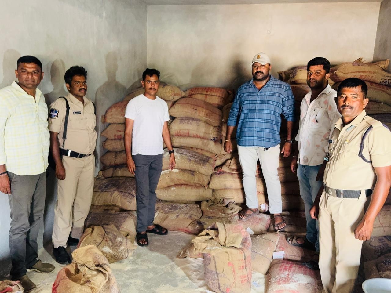 పీడీఎస్ బియ్యం పట్టివేత.. కేసు నమోదు