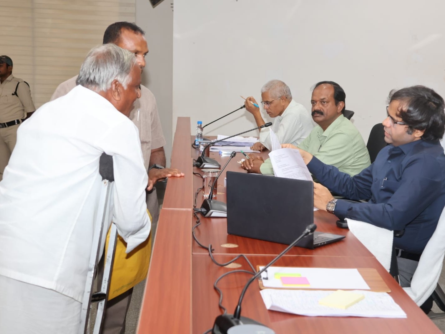 ప్రజావాణిలో సమస్యలపై తక్షణ చర్యలు: కలెక్టర్