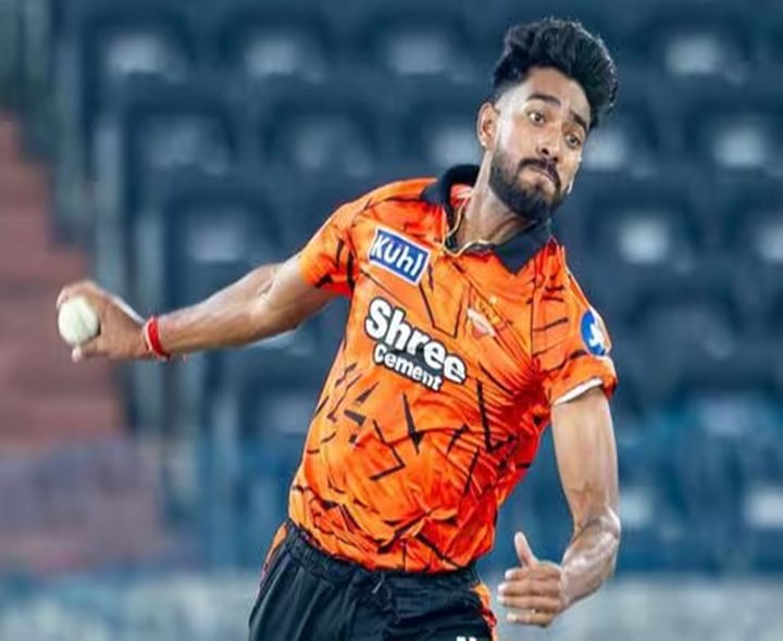 SRH vs RR: తొలి ఓవర్‌లోనే 3 వికెట్లు