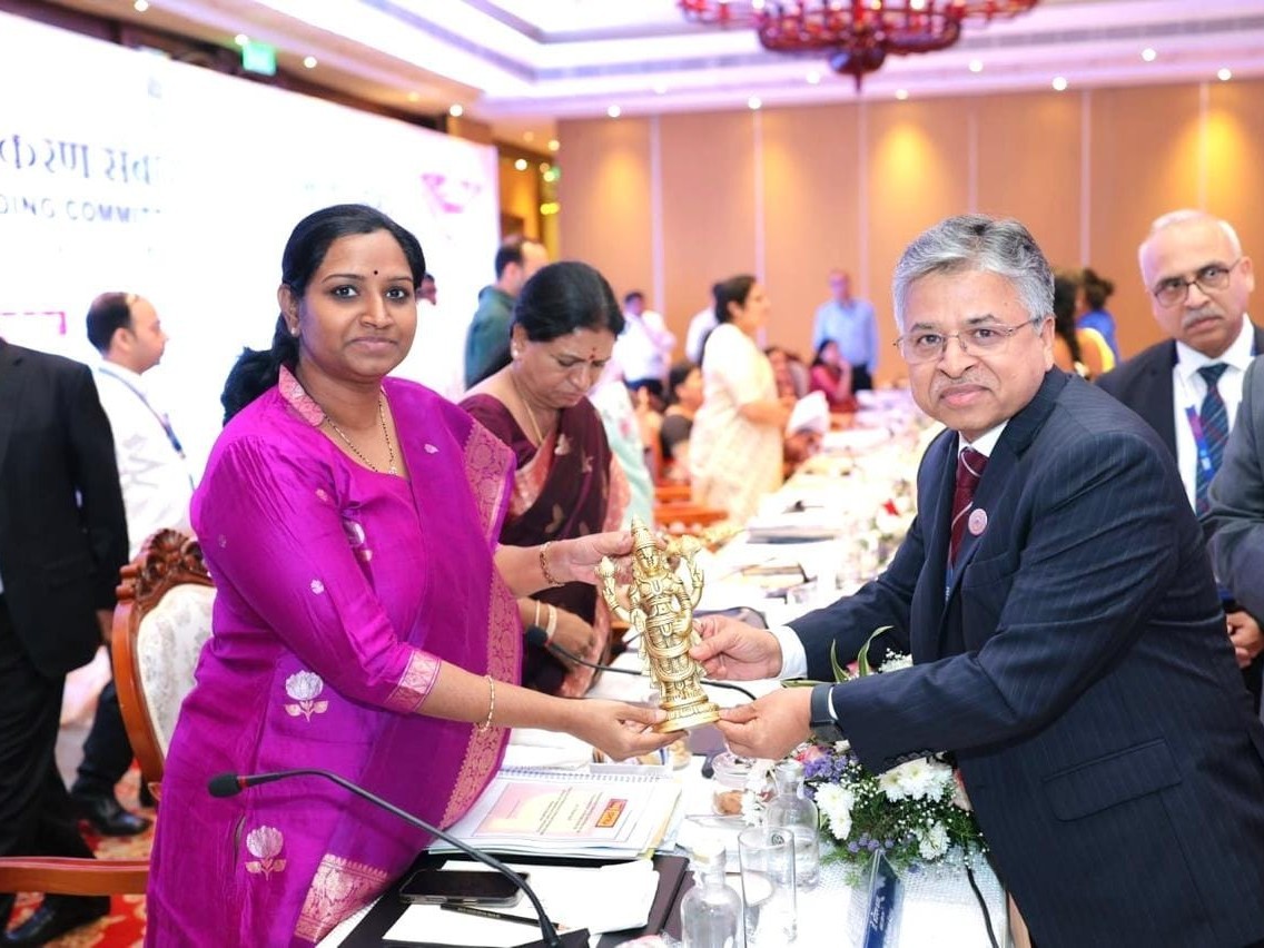 మహిళా సాధికారత కోసం నిధులను వినియోగించాలి: ఎంపీ