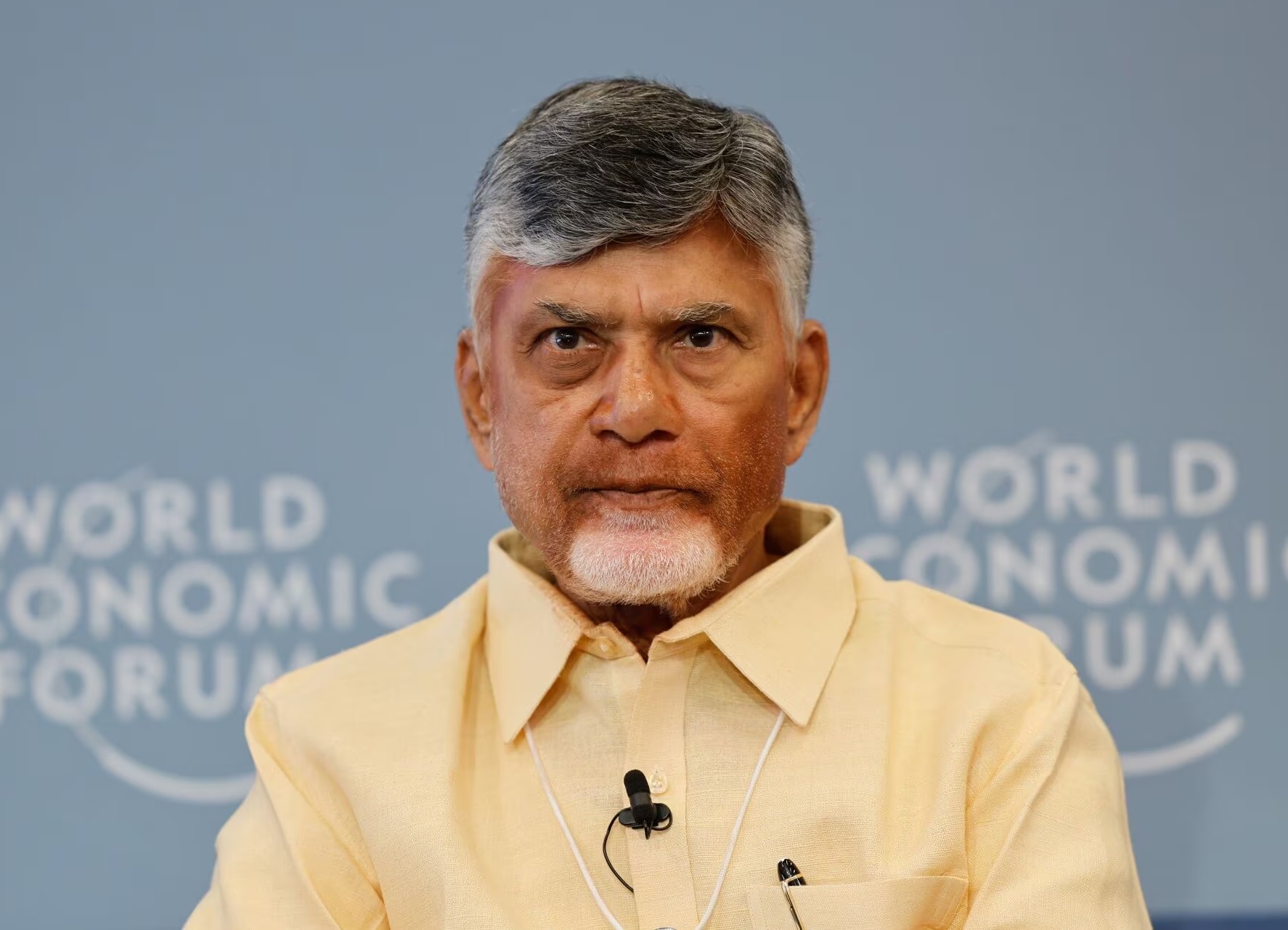 అంబేద్కర్‌కు చంద్రబాబు నివాళి