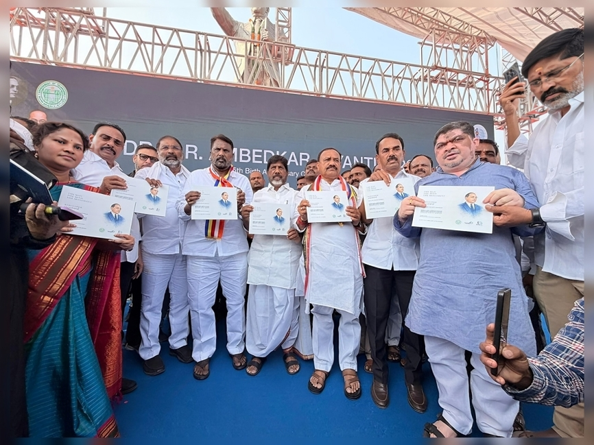 అంబేద్కర్ మ్యూజియాన్ని ప్రారంభించిన భట్టి