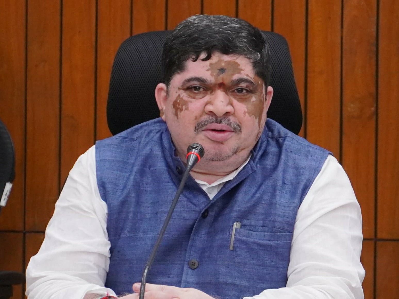 ‘ఆర్టీసీ కార్మికులు సమ్మె నిర్ణయం వెనక్కు తీసుకోవాలి’