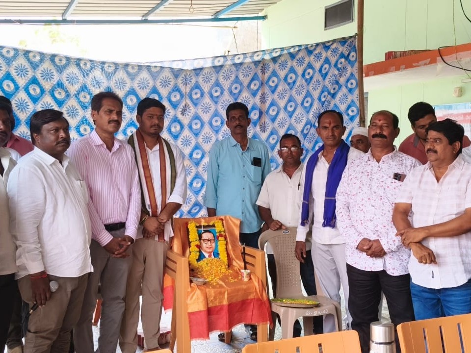 సారపాకలో అంబేద్కర్ జయంతి వేడుకలు