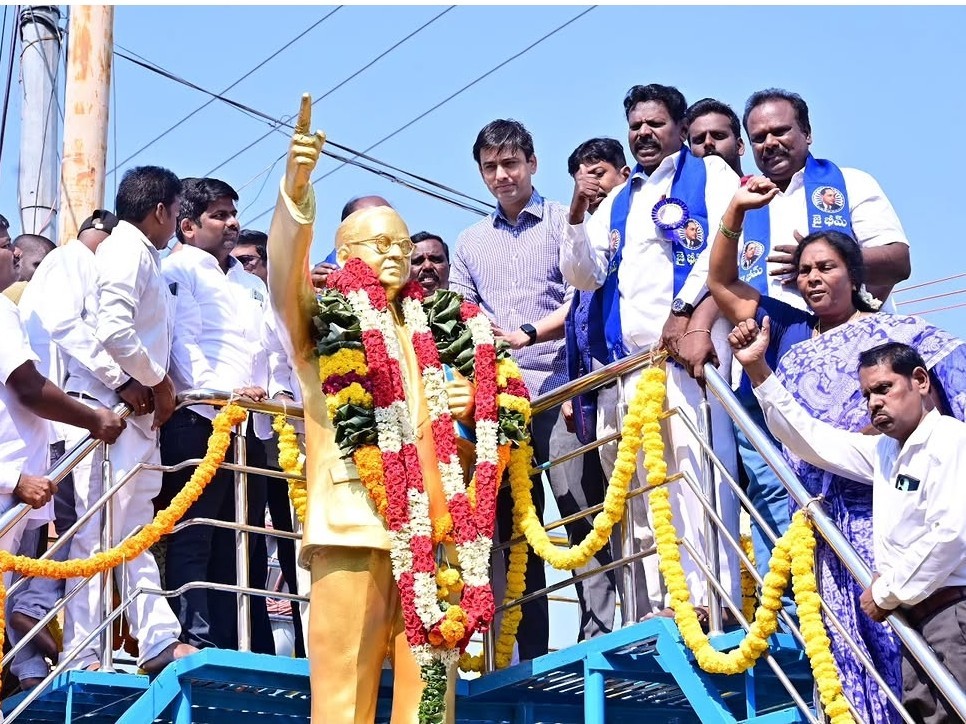 భారత రాజ్యాంగ నిర్మాత అంబేద్కర్ సేవలు చిరస్మరణీయం