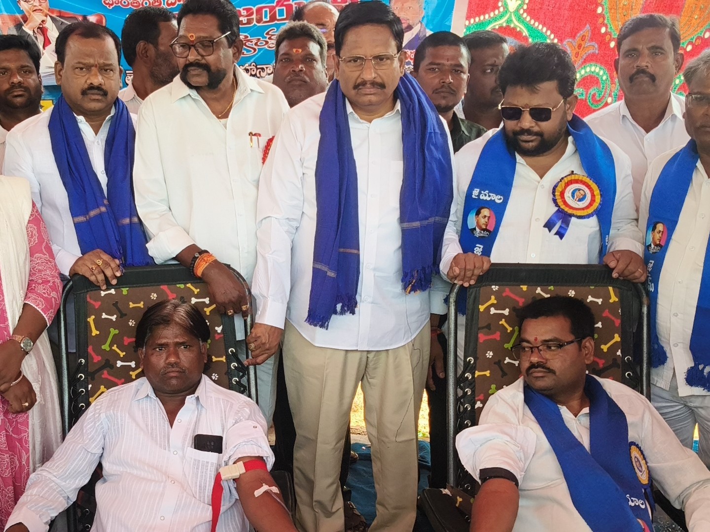 రక్తదాన శిబిరాన్ని ప్రారంభించిన ఎమ్మెల్యే