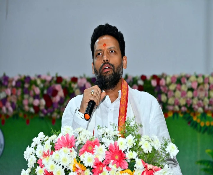 మెడికల్ కాలేజీలో ల్యాబ్ ప్రారంభించిన మంత్రి