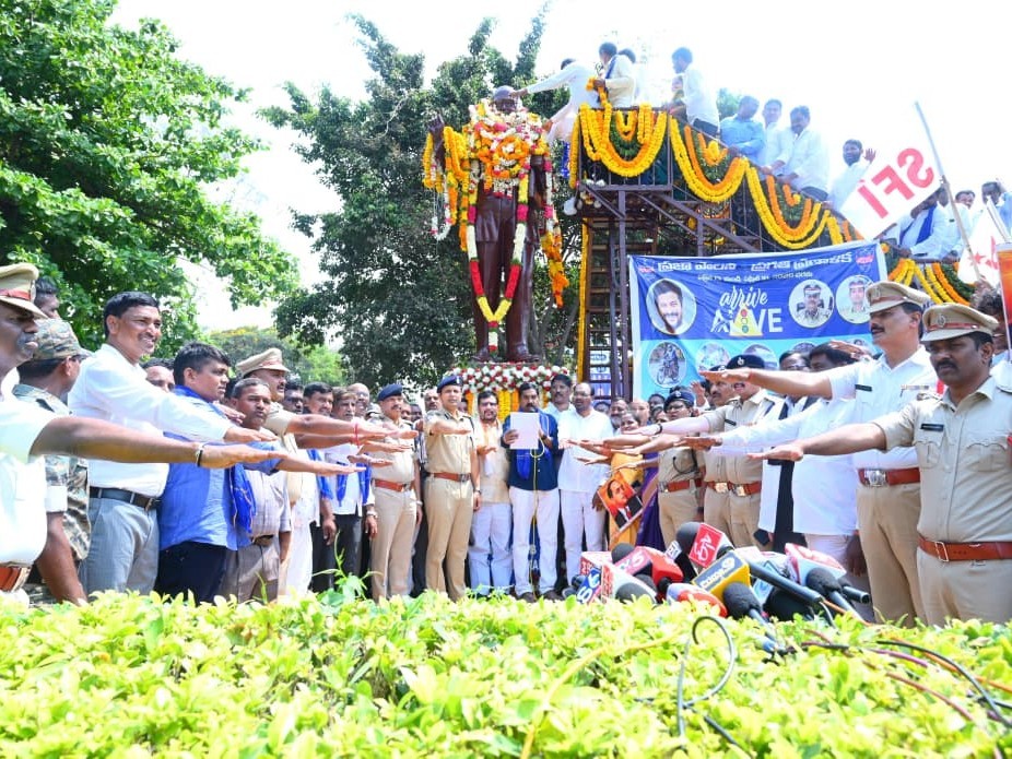 రోడ్డు భద్రత ప్రతి ఒక్కరి బాధ్యత: MLA