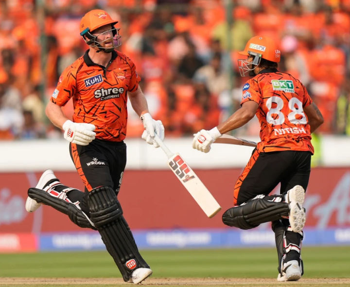 RCB, DC సరసన SRH