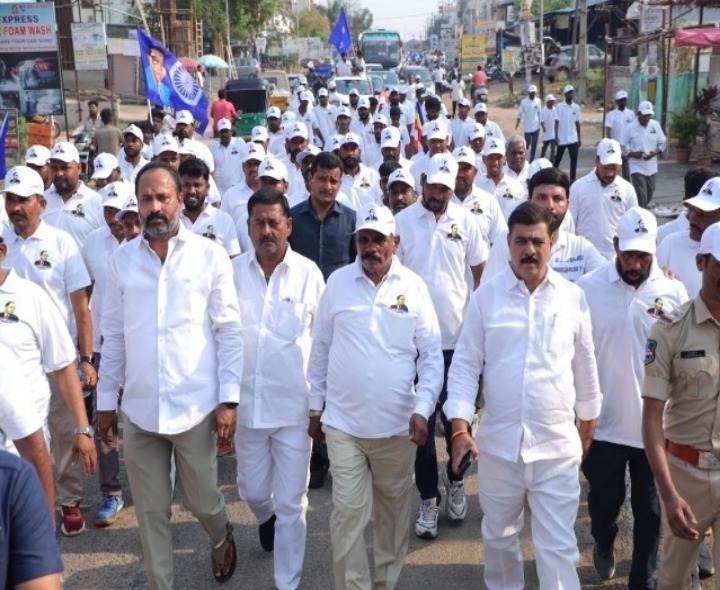 రన్ ఫర్ నాలెడ్జ్ కార్యక్రమంలో పాల్గొన్న ఎమ్మెల్యే