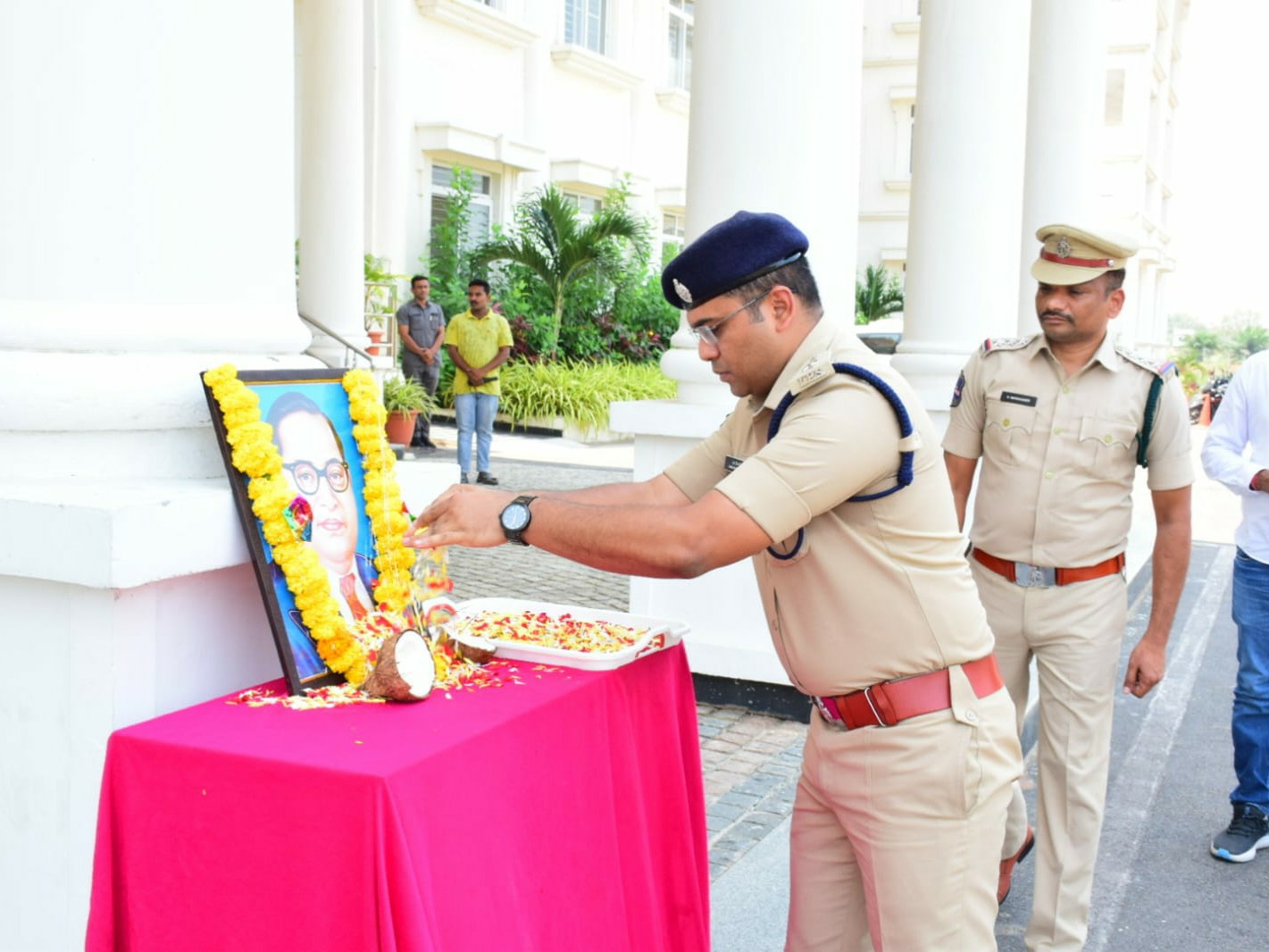 ‘అంబేద్కర్ ఆశయ సాధనకు ప్రతి ఒక్కరు పాటుపడాలి’