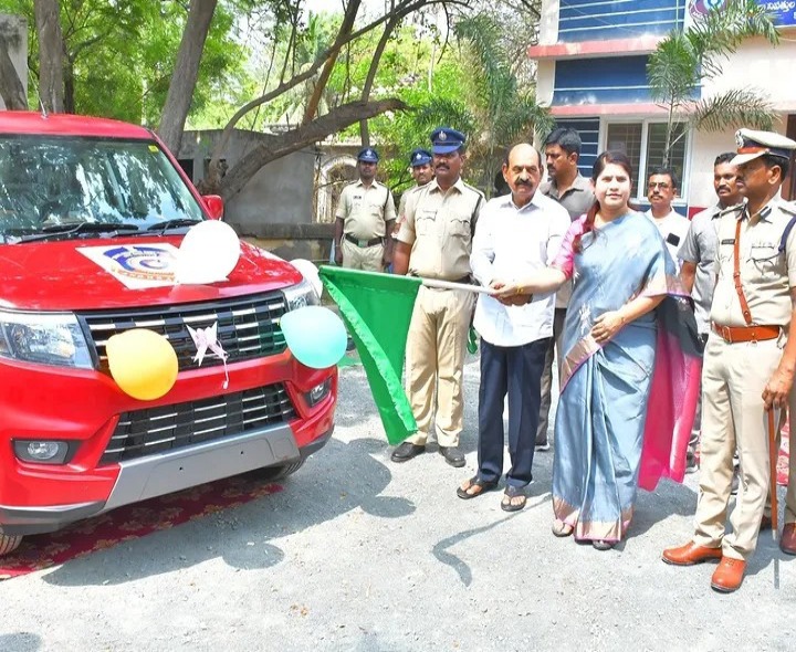 అగ్నిప్రమాదాల నివారణపై అవగాహన కల్పించాలి: మంత్రి