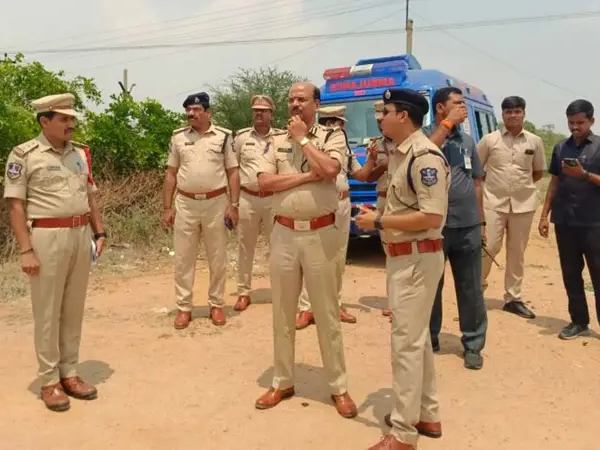 కామారెడ్డిలో బ్లాక్ స్పాట్స్​ను పరిశీలించిన డీజీపీ