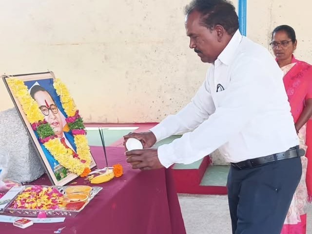 ఆర్టీసీ డిపోలో అంబేద్కర్ జయంతి వేడుకలు